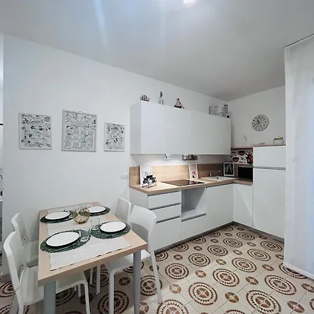 Angiolieri Flexrent - Immobiliare Abissinia 아파트 리치오네