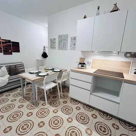 Angiolieri Flexrent - Immobiliare Abissinia Appartement *